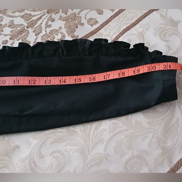 INC International Concepts Coreseted Back and Ruffles on Sleeves EUC  L BLK - Picture 8 of 9